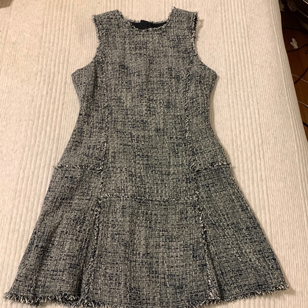 Banana republic tree blue and white dress with pleats and raw edge details.